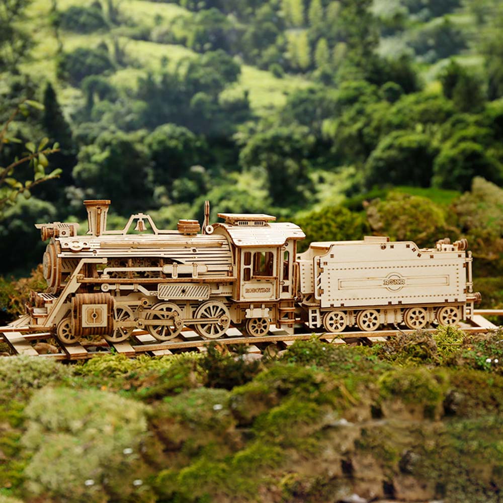 Dampf-Lokomotive - 3D Holzpuzzle präsentiert