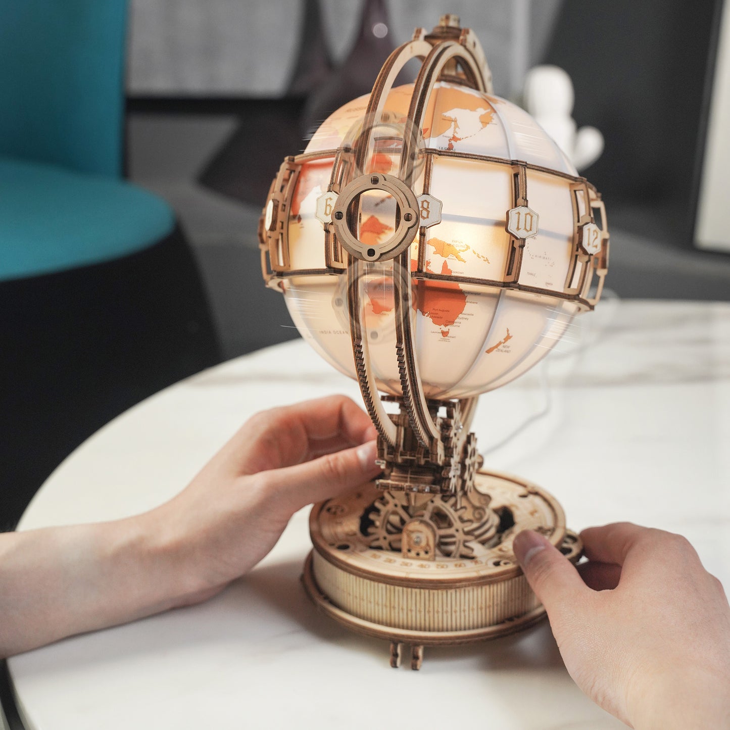 Luminous Globus - 3D Holzpuzzle 